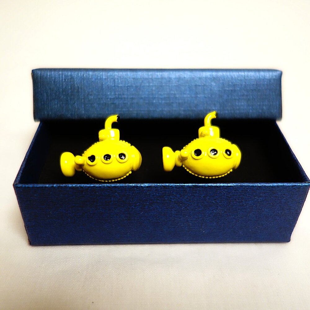 Brand New Chromed & Enameled Yellow Submarine 3D Cufflinks Case, Silver